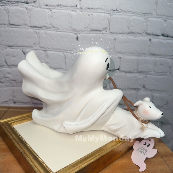 Halloween Goblin & Ghoul Flying Ghost Walking Dog - Picture 5 of 7